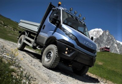 IVECO Daily 4x4 would make the best daily driver rock smasher